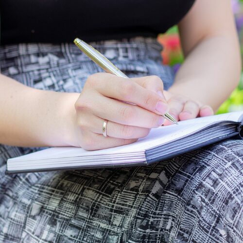 The Good and Not So Good Outcomes of Online Writing Resources